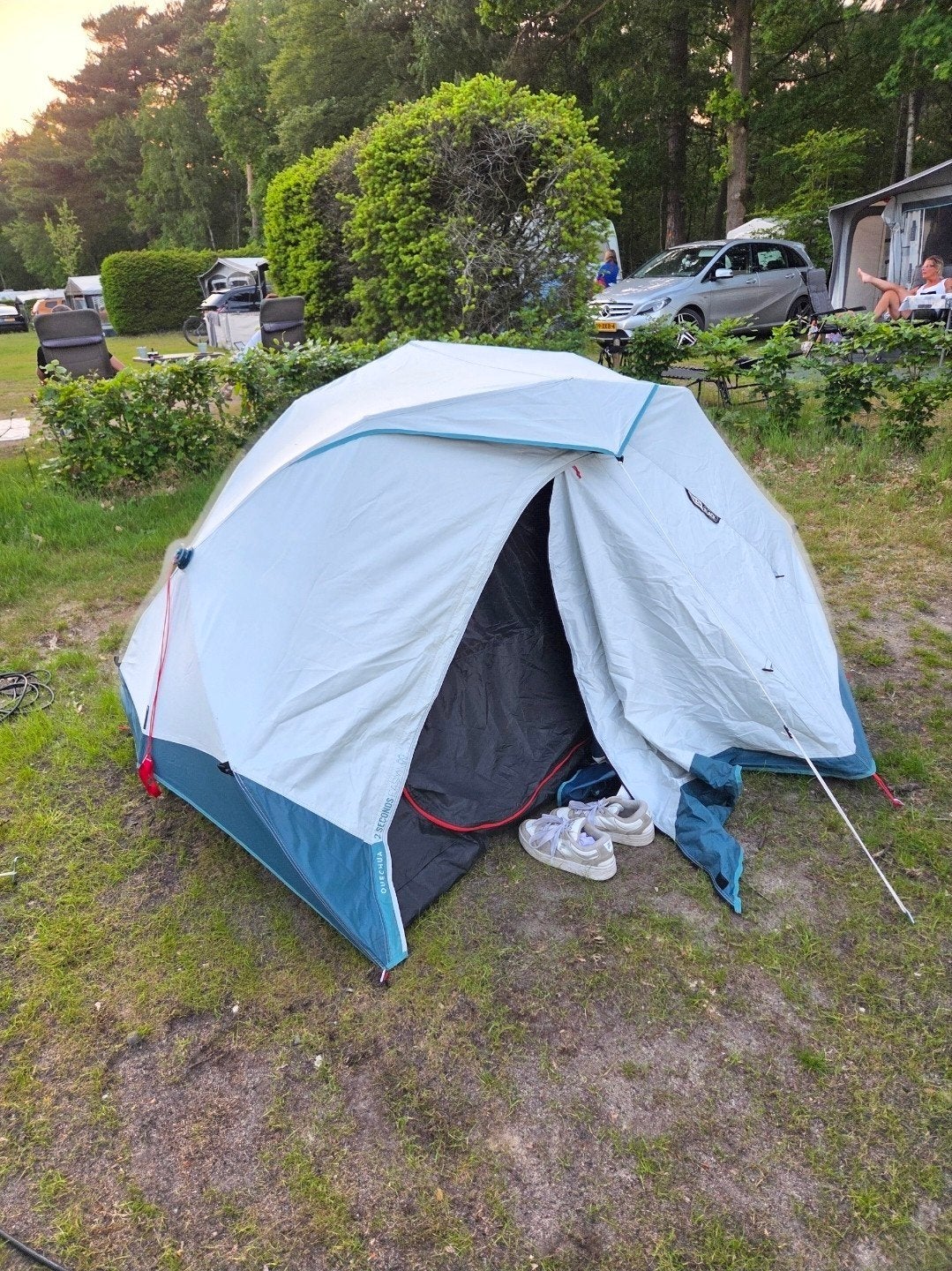 Quechua Fresh & Black Tent - Compacte en Donkere Slaapplek, Ophalen, Gebruikt, Tot en met 2