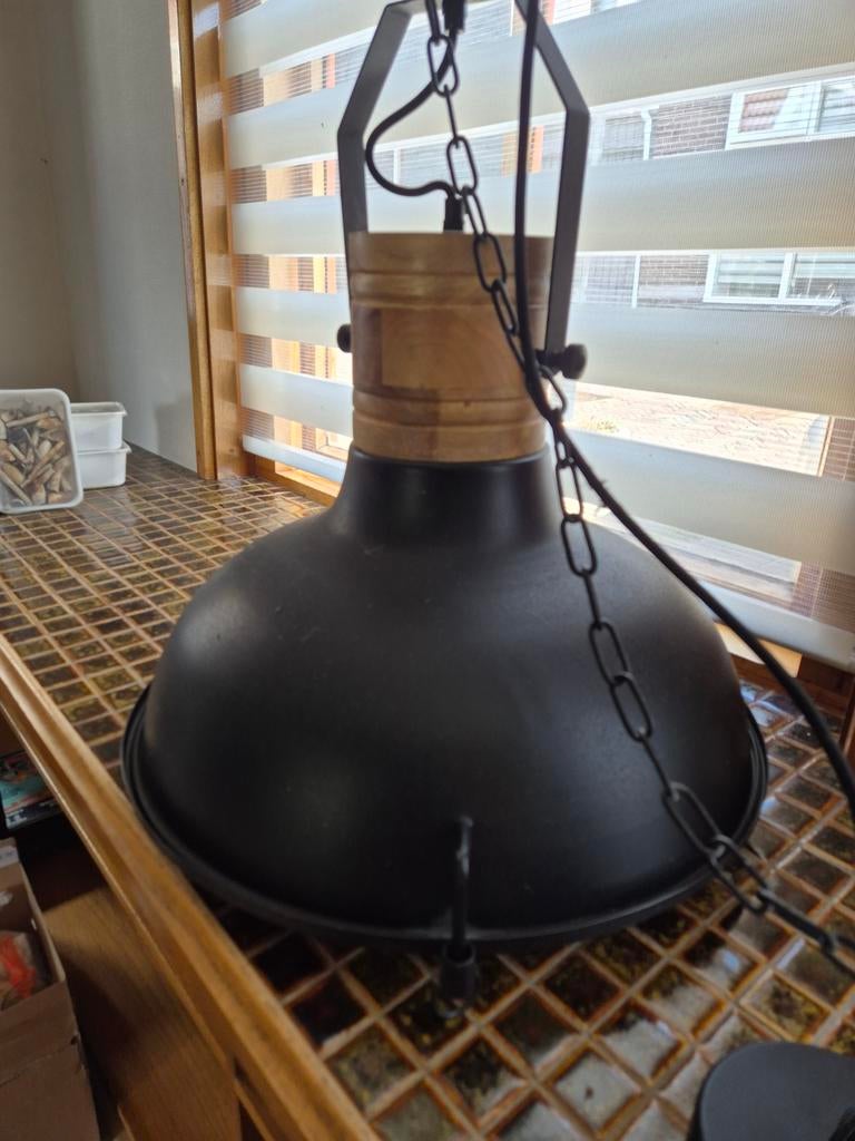 Industriële hanglamp Dutchbone raw zwart met hout,, Huis en Inrichting, Lampen | Hanglampen, 50 tot 75 cm, Ophalen of Verzenden