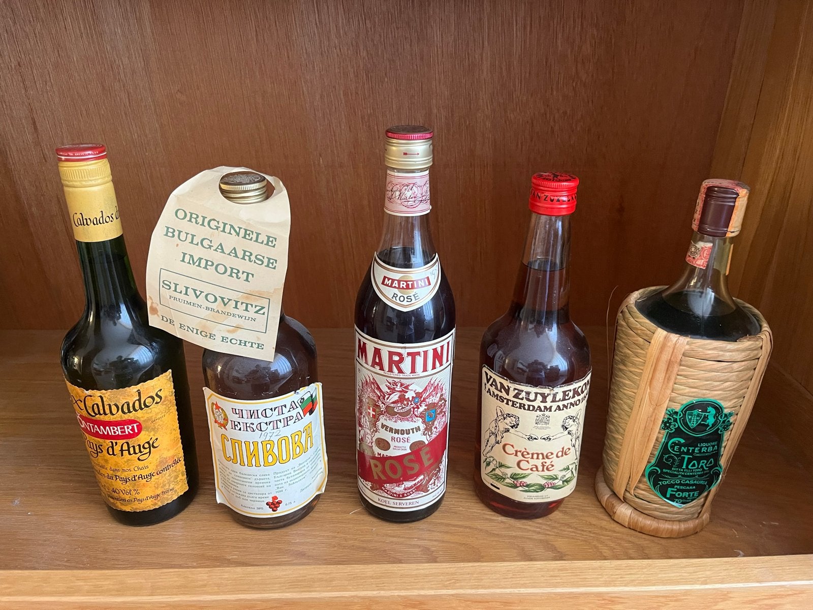 Diverse sterke dranken - Verzameling van 16 miniaturen, Verzamelen, Ophalen, Gebruikt
