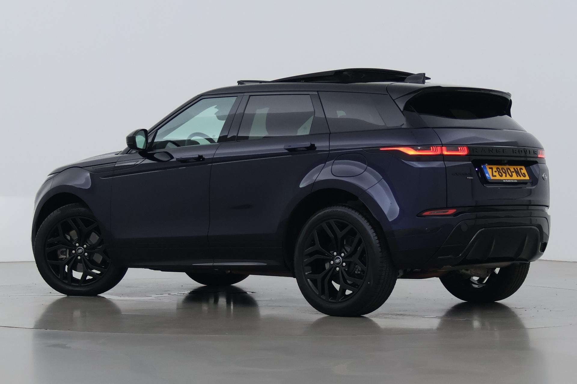 Land Rover Range Rover Evoque 1.5 P300e AWD R-Dynamic HSE |, Auto's, Land Rover, Automaat, 309 pk, Stof, Plug-in hybride