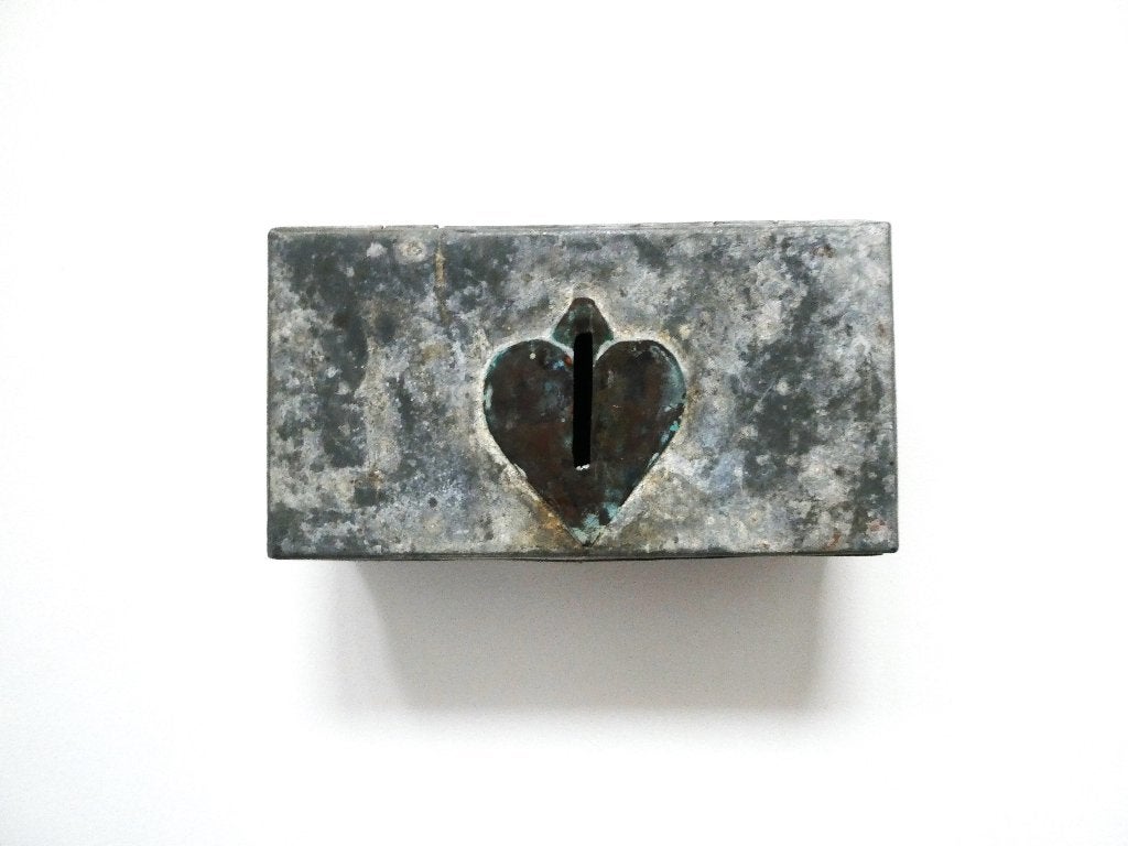 Heilig Hart zinken kistje geldkistje Kerk ca. 1850 offerblok, Antiek en Kunst, Ophalen of Verzenden