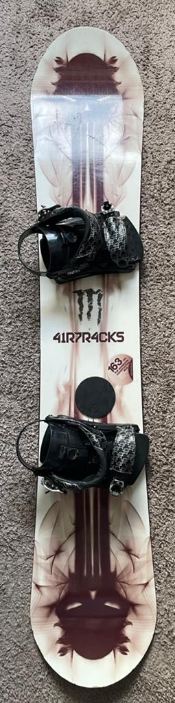 Airtracks Snowboard 163 cm (incl. bindingen), Sport en Fitness, Snowboarden, Ophalen, Gebruikt, Board