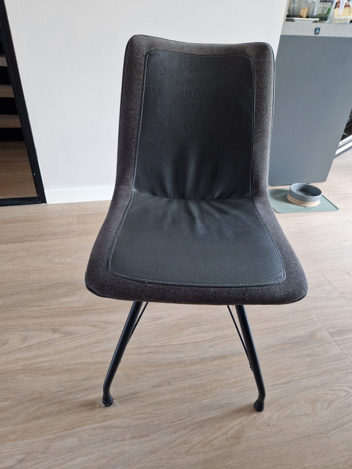 Eetkamerstoelen antracietgijs merk Xooon, Ophalen, Gebruikt, Grijs, Vier