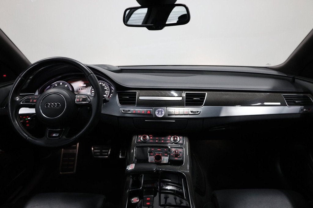 Audi S8 4.0 TFSI quattro KERAMISCH/NACHTZICHT/LUCHTV/SOFTCLO, Automaat, Gebruikt, 8 cilinders, Bedrijf