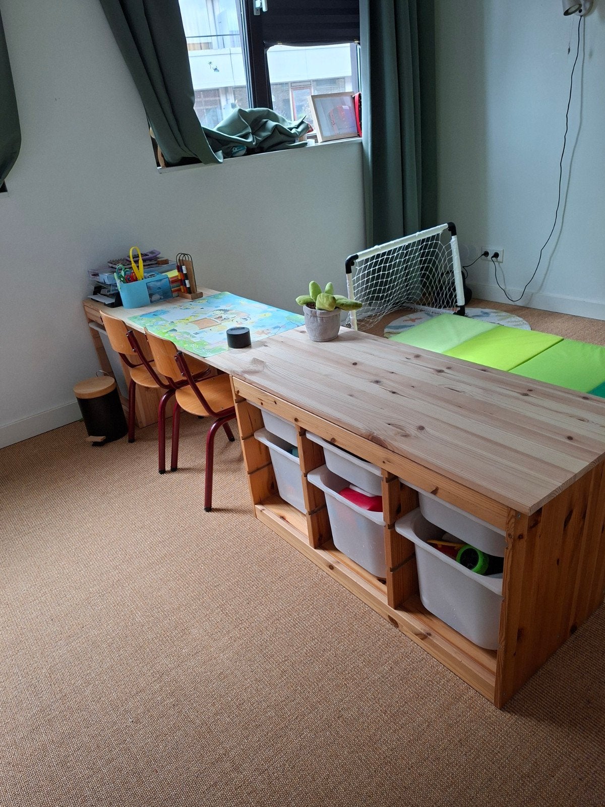 Kinderbureau van trofast met opbergruimte 17,5 cm 220 cm, Ophalen of Verzenden, Gebruikt