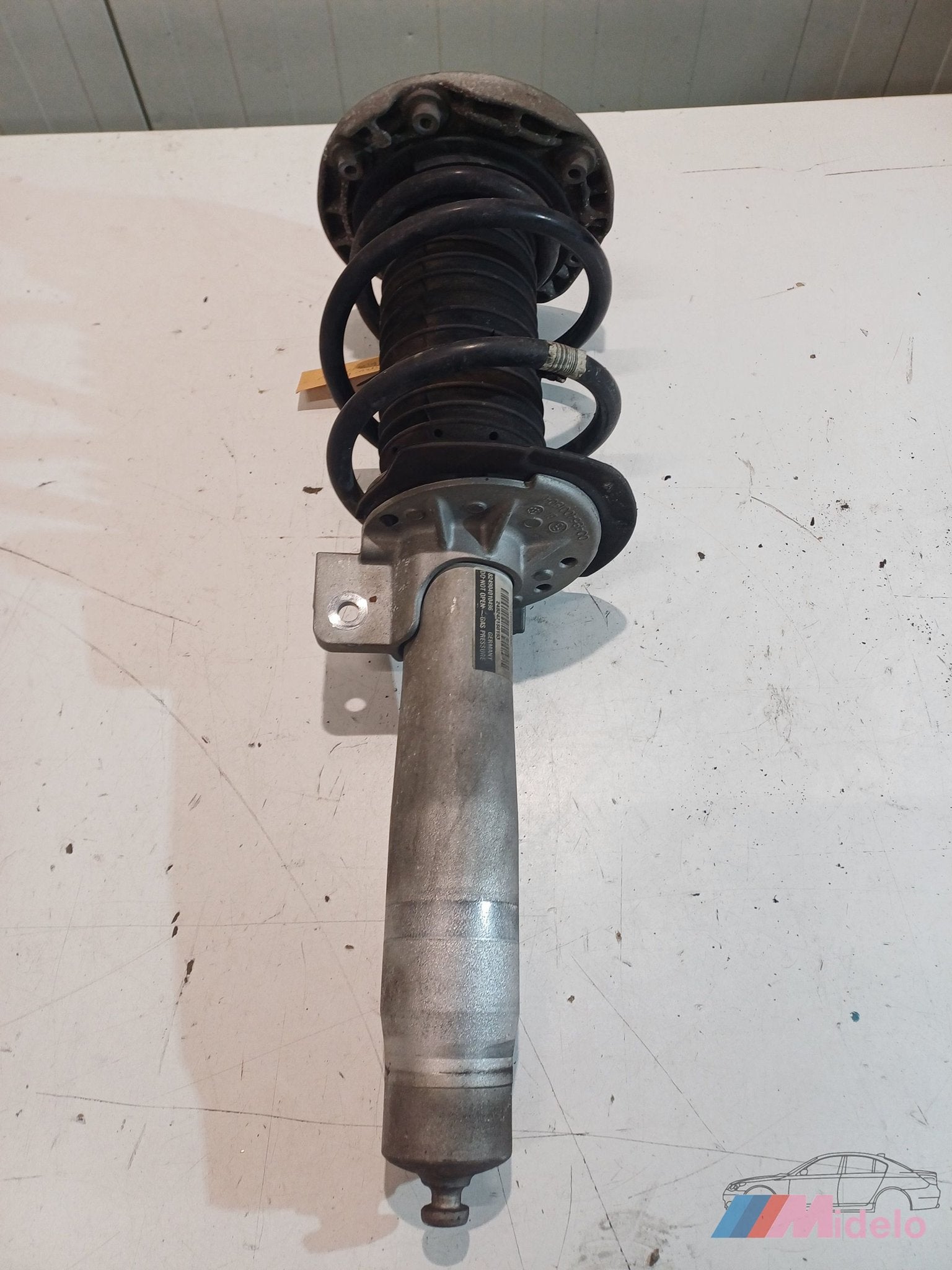 bmw m2 competion bj 21 rechter schokbreker artikelnr 3131228, Gebruikt, -, Ophalen of Verzenden, -