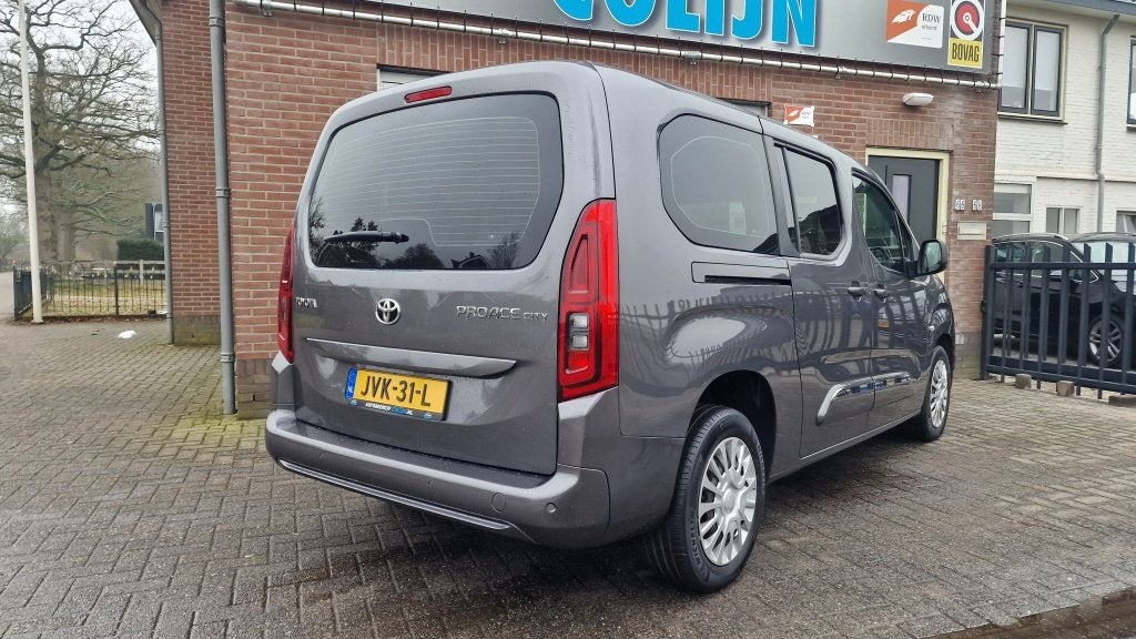 Toyota ProAce CITY Verso 1.2 Turbo Live L2 7 Pers Long, Stoe, Stof, Gebruikt, 1199 cc, 7 stoelen