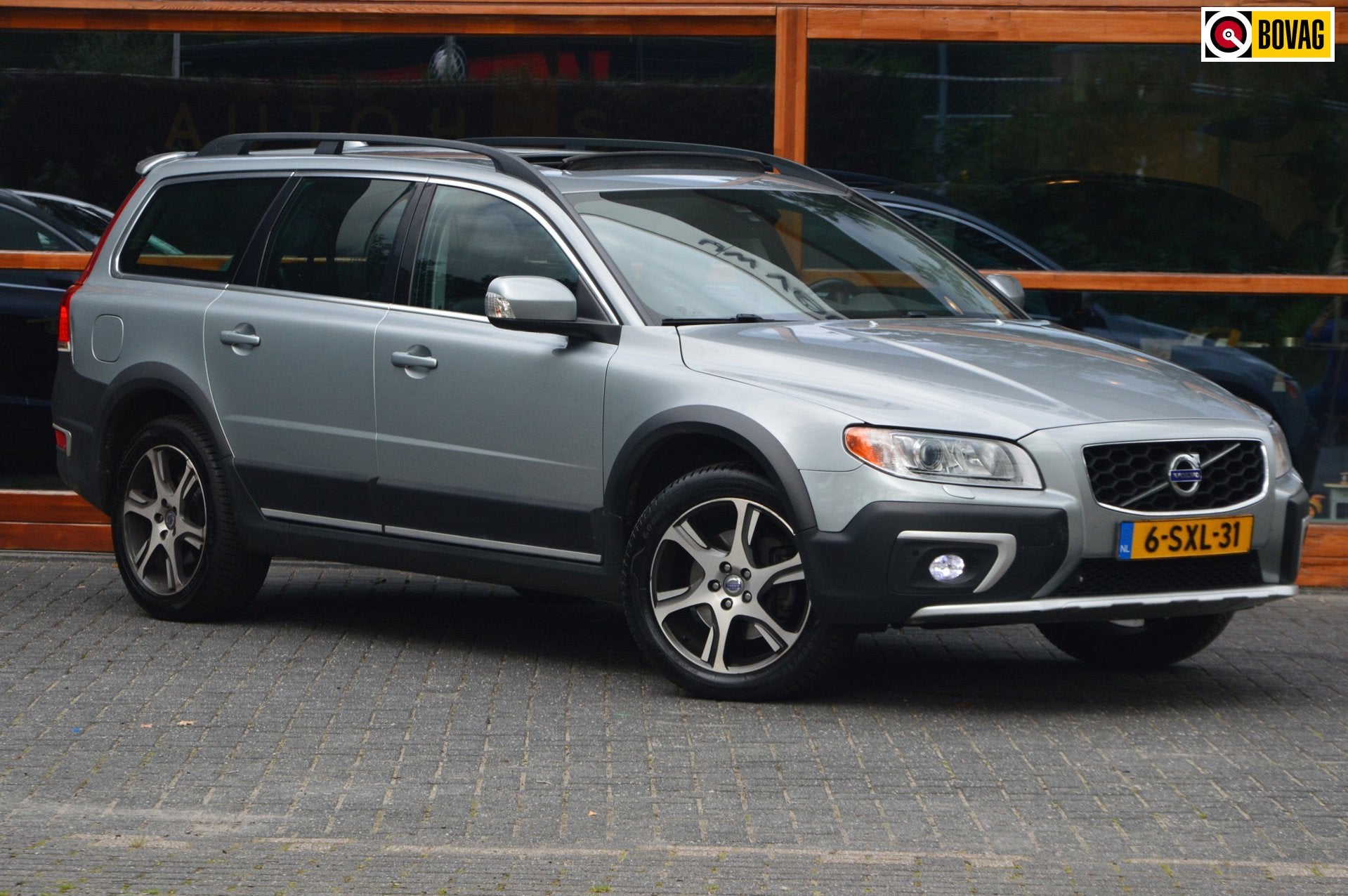 Volvo XC70 2.4 D5 Nordic+ AWD | Panoramadak | Stoelverwarmin, Auto's, Volvo, Gebruikt, Zwart, 197 €/maand, XC70