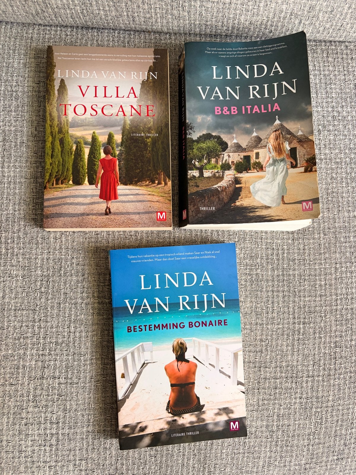 Linda van Rijn:Villa Toscane, B&B Italia, Bestemming Bonaire, Ophalen, Gelezen