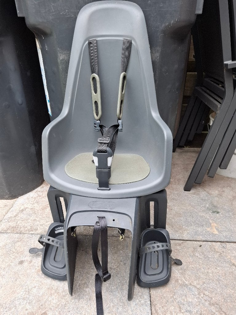 Fietskinderstoeltje achterop plus eventueel pasrekje, Ophalen, Gebruikt, Achterzitje, Bobike