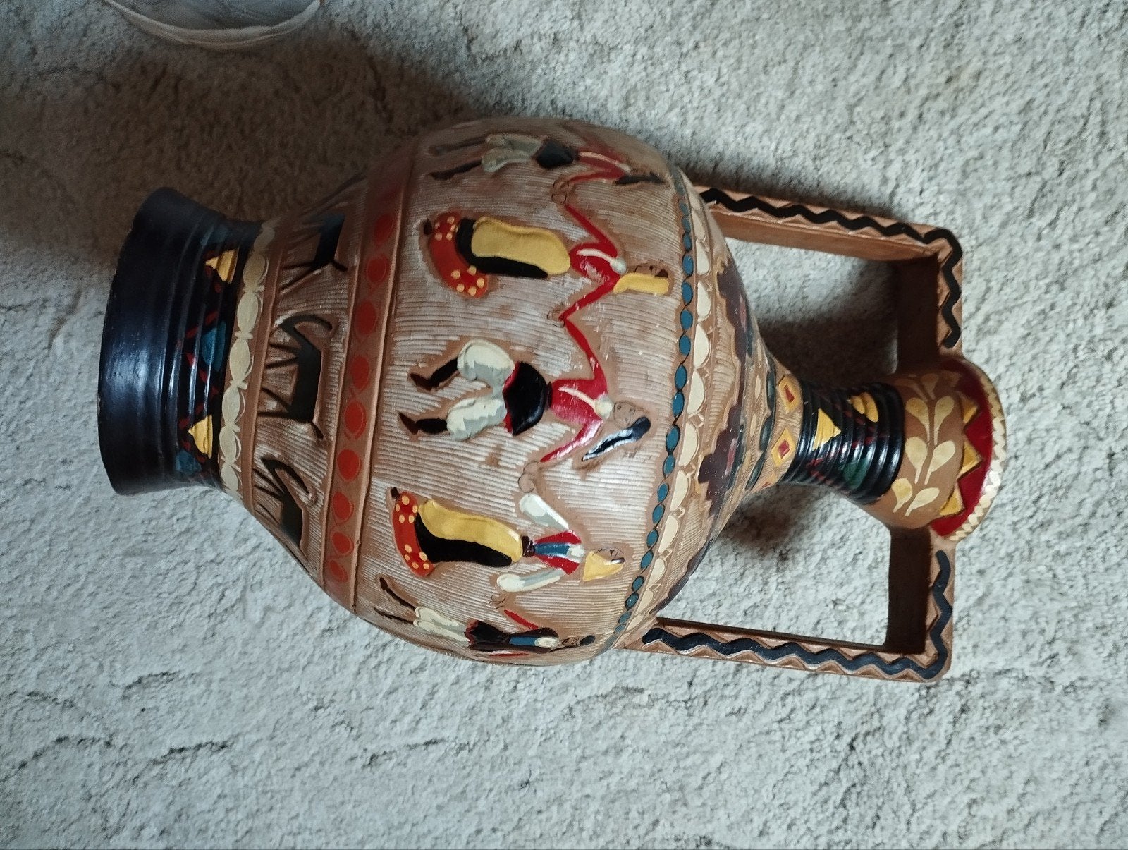 Grote decoratieve keramische vaas met reliëf en handvatten, Antiek en Kunst, Ophalen of Verzenden