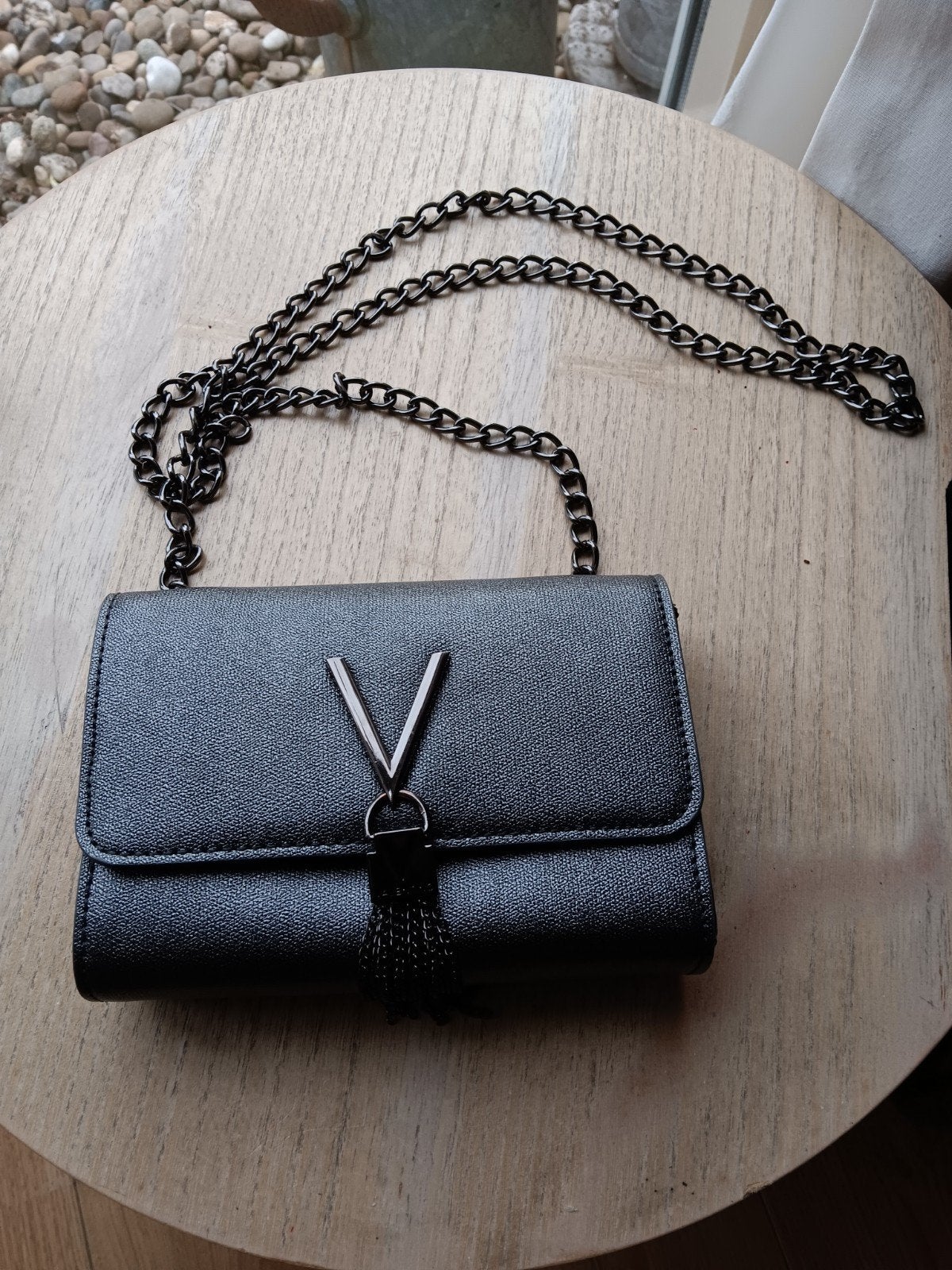 Valentino schoudertasje - Zwart met zilveren ketting, Ophalen of Verzenden, Zwart, Schoudertasje
