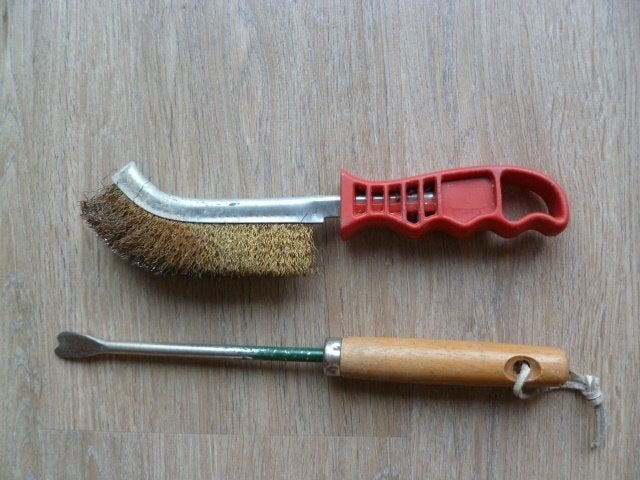 Staalborstel en onkruidsteker., Ophalen of Verzenden, Gebruikt, Overige soorten
