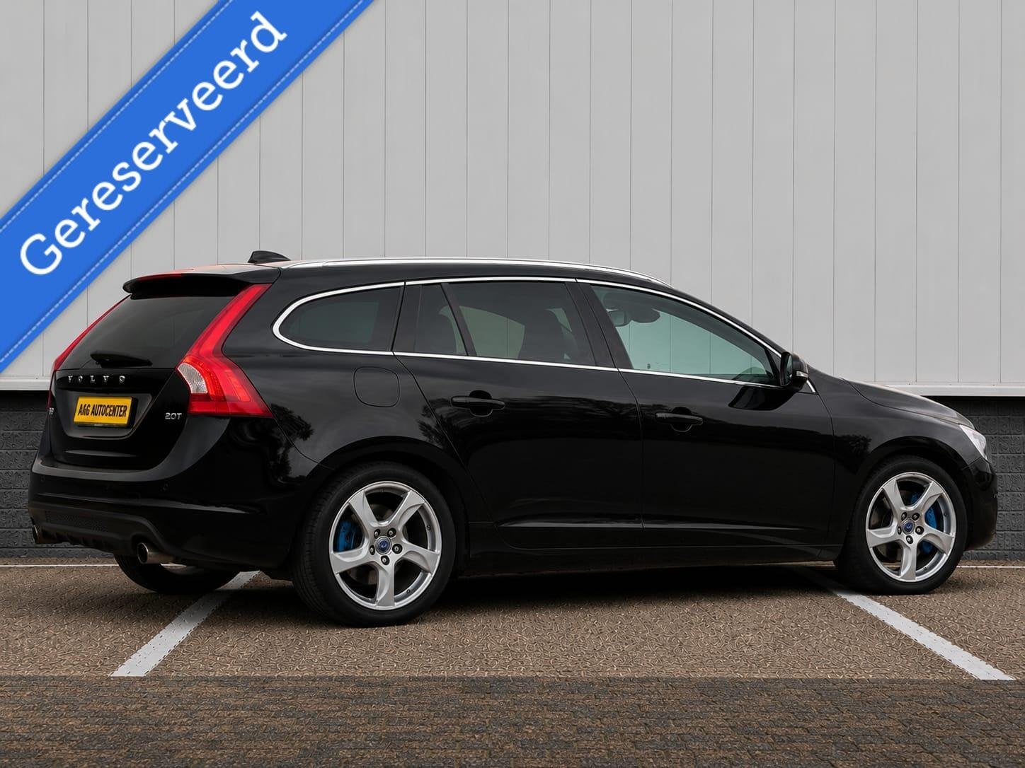 Volvo V60 2.0T Summum/1e Eig/ACC/BLIS/203PK/S.Dak/Leer/Xenon, Gebruikt, 4 cilinders, Startonderbreker, Zwart