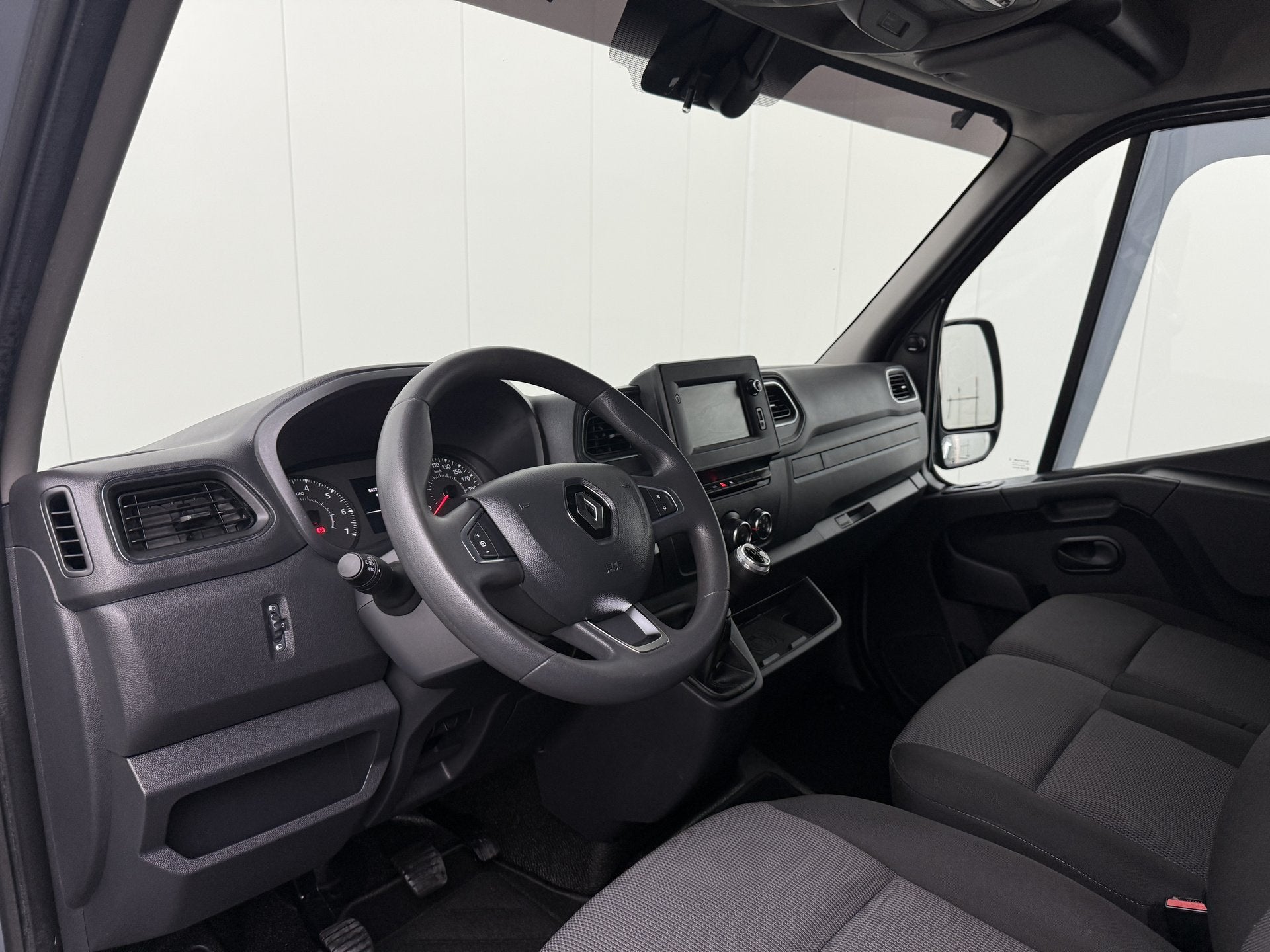 Renault Master 2.3DCI 180PK L2H2 Exclusive Edition | Navigat, Voorwielaandrijving, Elektrische ramen, Gebruikt, Euro 6