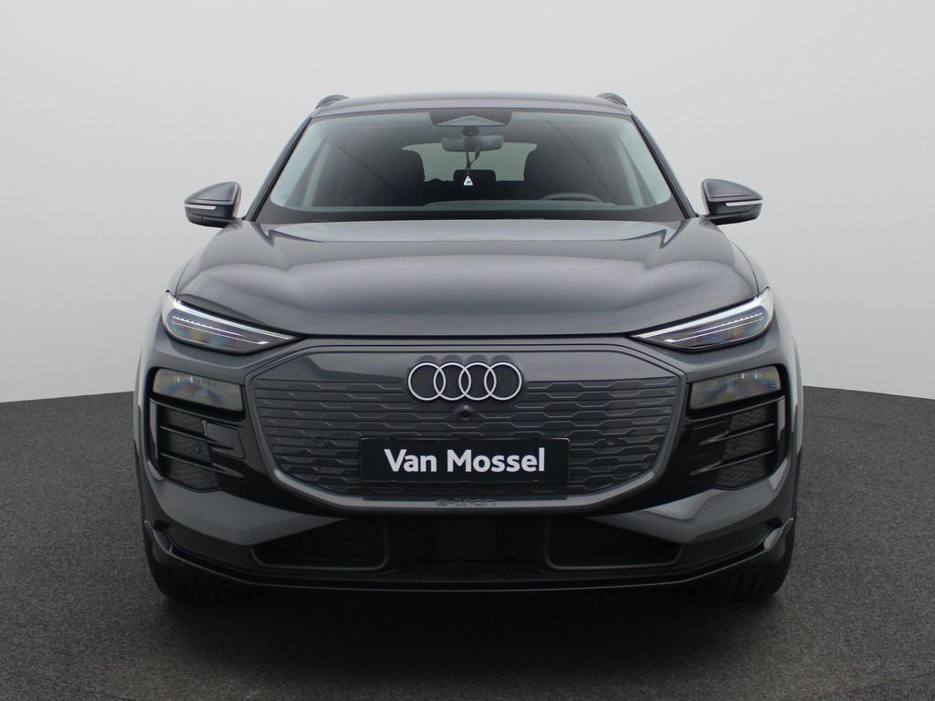 Audi Q6 e-tron edition 83 kWh l Adaptive cruise control l Cl, Auto's, Audi, Automaat, 12 maanden, Gebruikt, 2100 kg