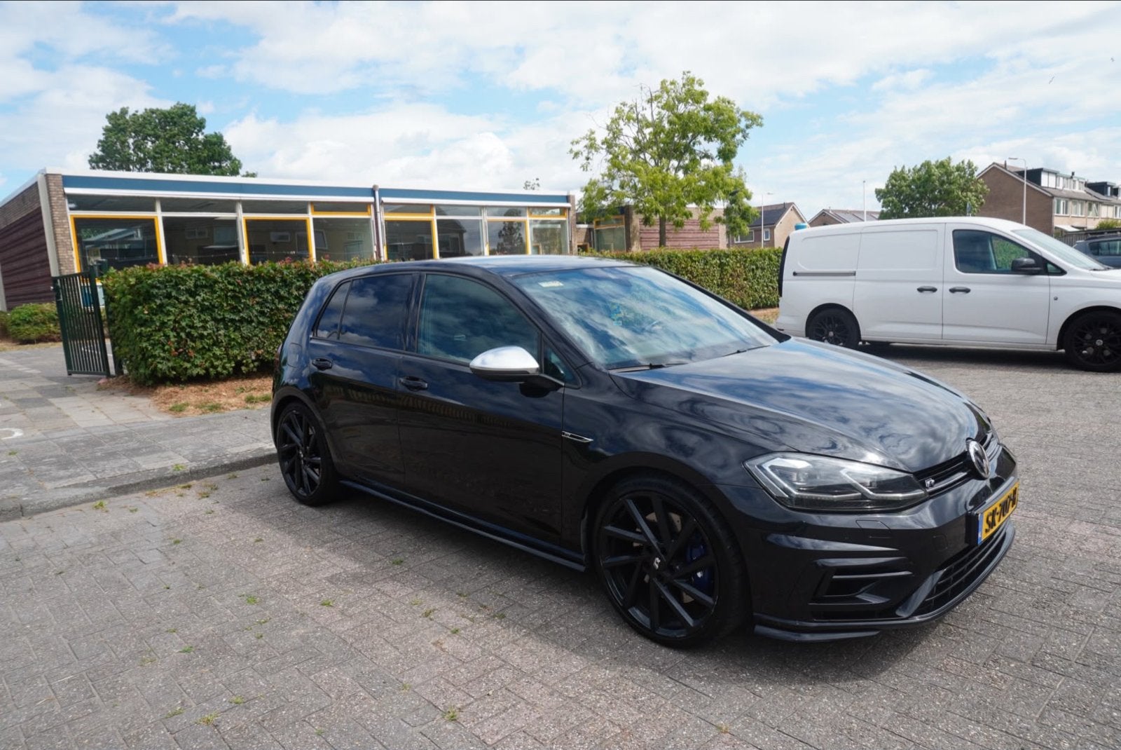 Volkswagen Golf 7.5 R 2.0 TSI 310PK 4MOTION DSG, Automaat, 4 cilinders, 1984 cc, Zwart