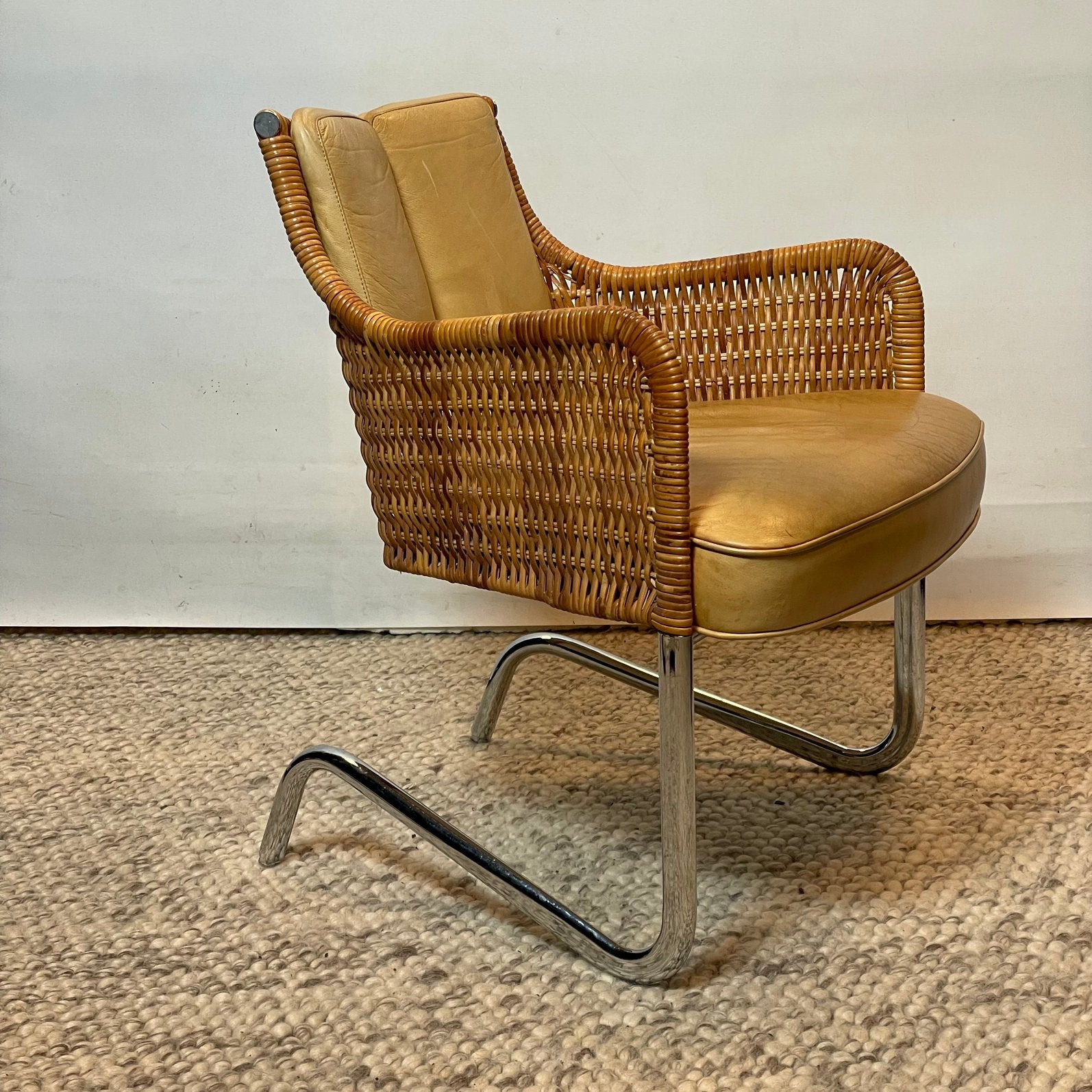 Vintage fauteuil rotan leer en chroom buisframe Tecta, Ophalen, Zo goed als nieuw, Leer, 50 tot 75 cm