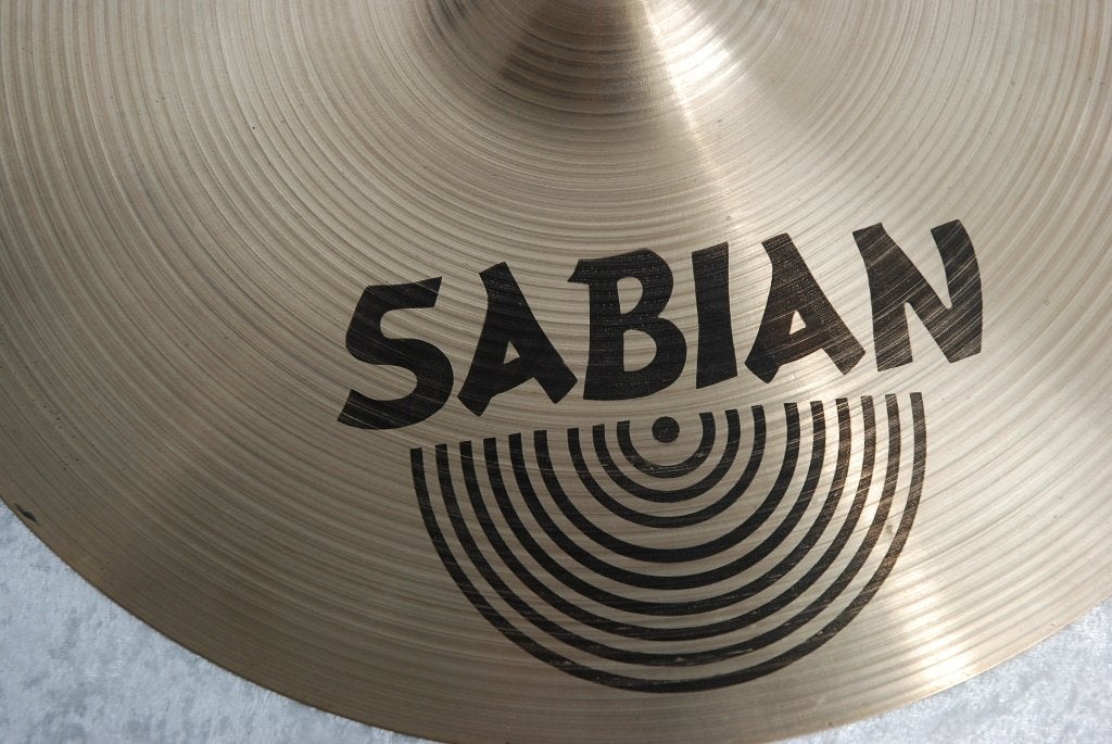 Sabian AA thin crash 890 gram 15 inch  <25251966>, Sabian, Gebruikt, ., Drums of Percussie