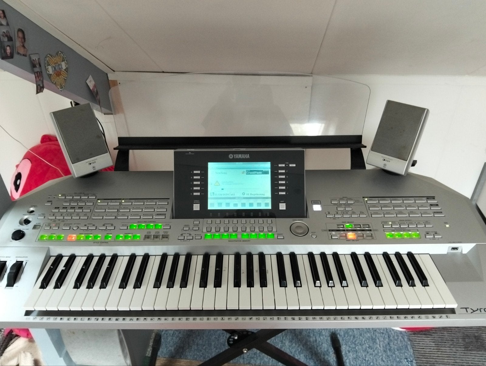 Yamaha Tyros 2 + Speaker Subwoofer Sandaard, Ophalen, 61 toetsen, Yamaha, Zo goed als nieuw