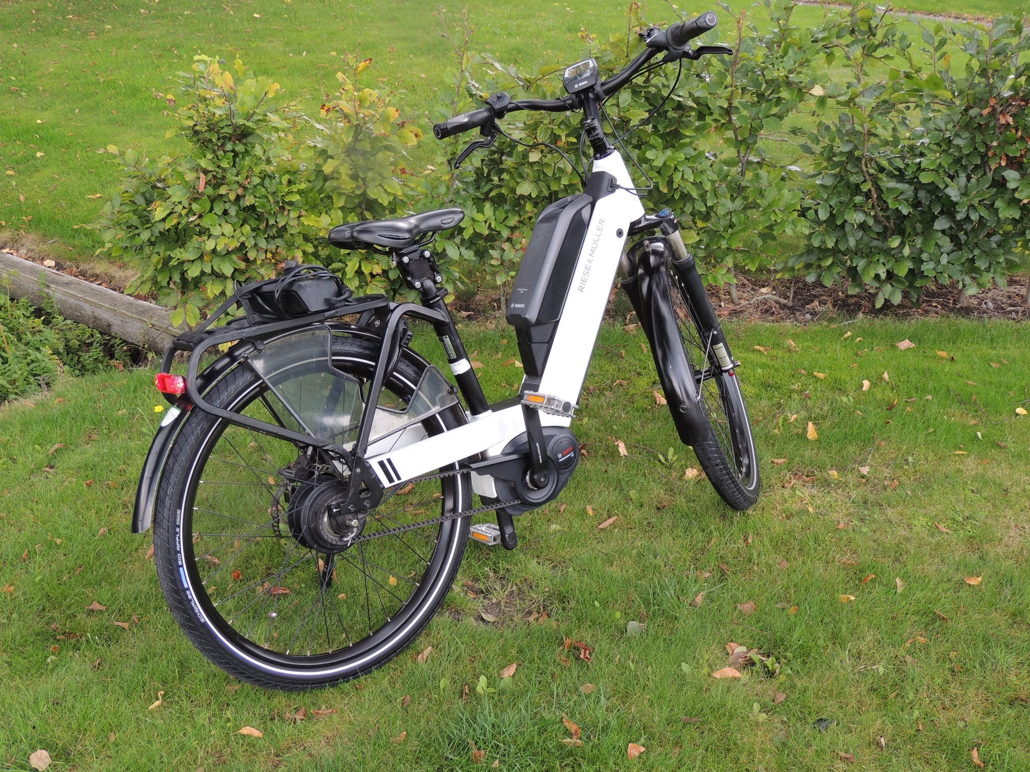 Riese & Muller Nevo GT Vario Framem 45 26 Inch 1000 Wh accu, Riese & Müller, Edisonweg 9
1821 bn  Alkmaar, NL, Zo goed als nieuw