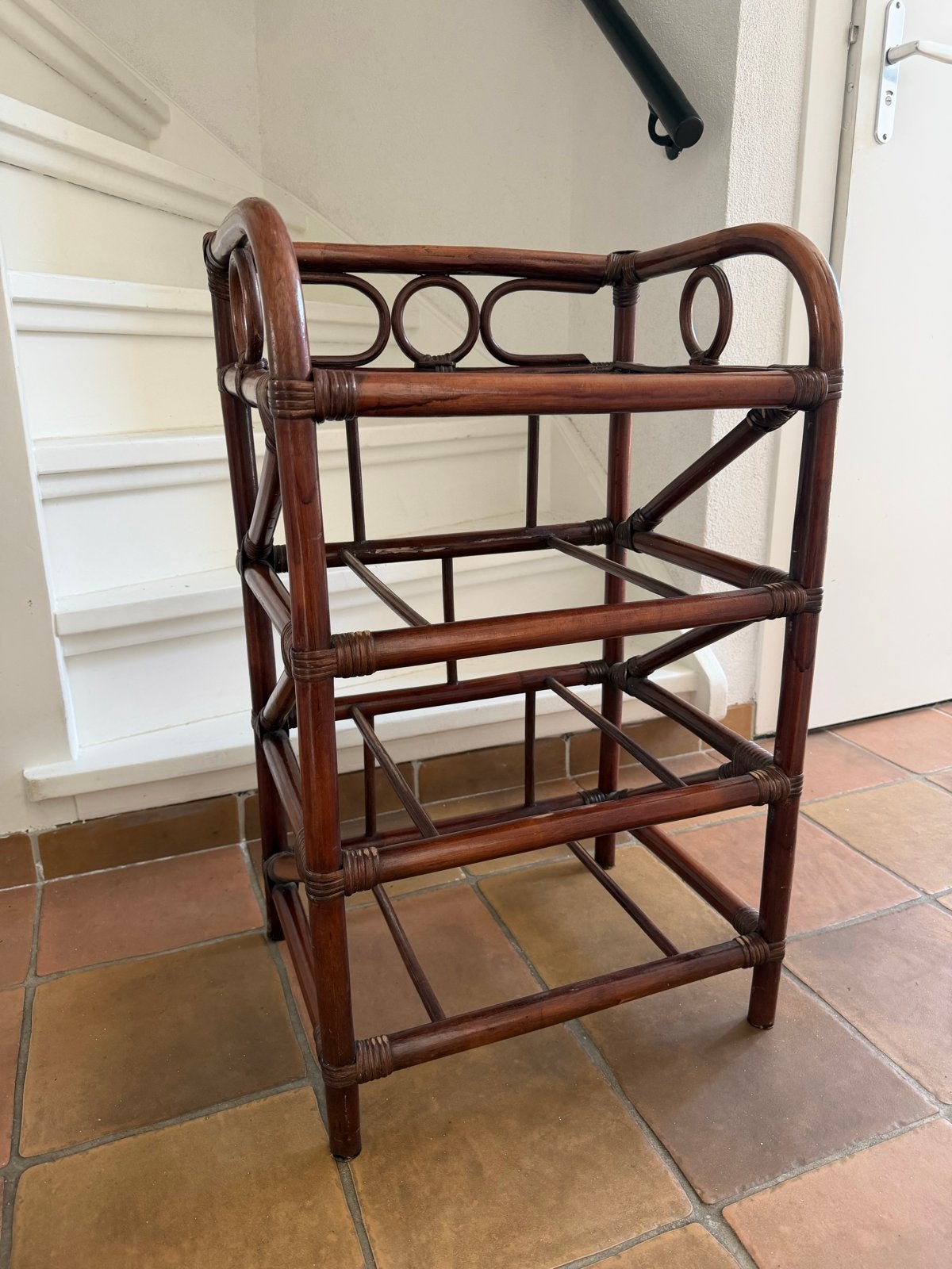 Vintage bamboe/rotan bijzettafel of plantenrek, Ophalen, Gebruikt