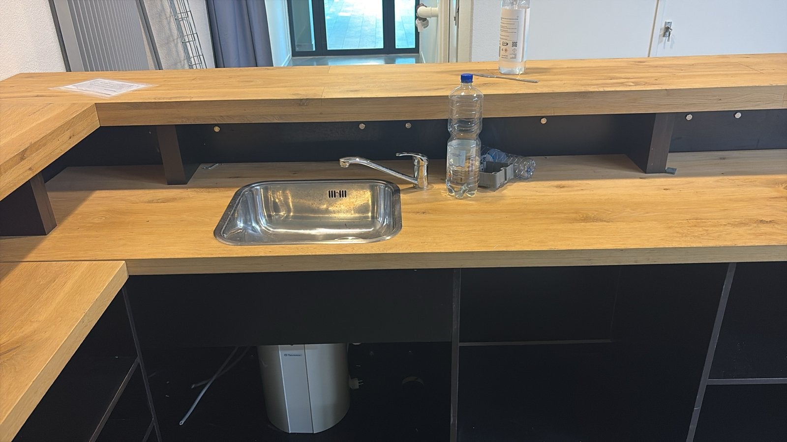 Robuuste Bar met Spoelbak en Opbergruimte, Huis en Inrichting, Barren, Ophalen, Gebruikt