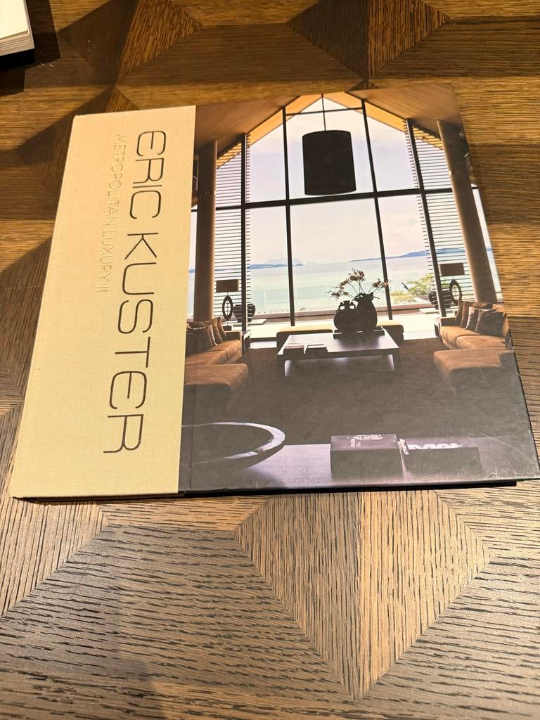 Koffietafelboek Eric Kuster Metropolitan Luxury II, Ophalen of Verzenden, Zo goed als nieuw, Interieur en Design