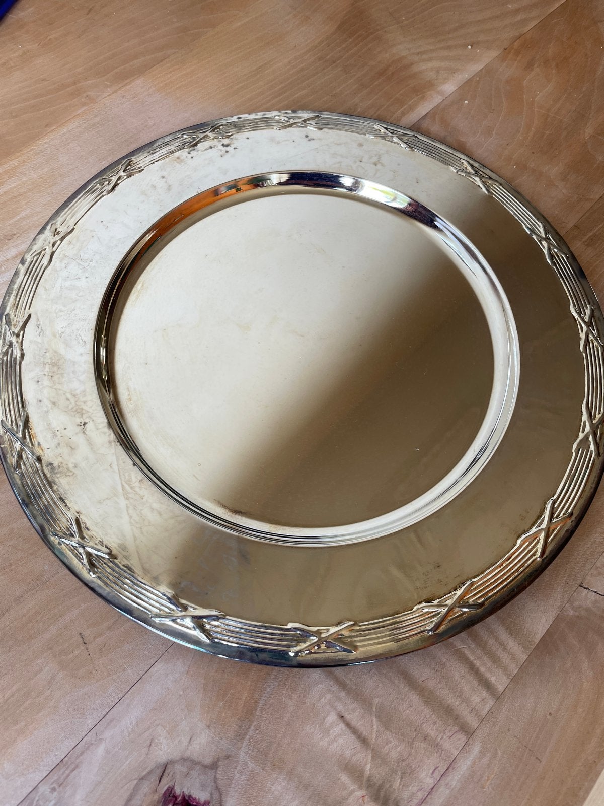 Grote zilverkleurige serveerschaal met kruisdesign 12 stuks, Overige materialen, Nieuw, Ophalen of Verzenden, Schaal of Schalen
