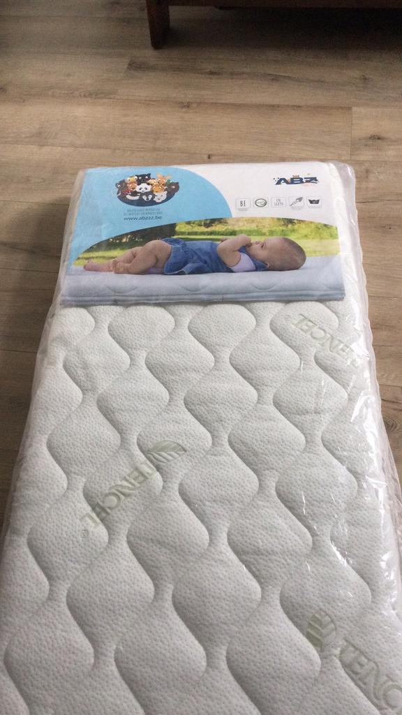 ABZ baby/peuter matras “de witte panter”, Ophalen, Zo goed als nieuw, Minder dan 140 cm, Matras