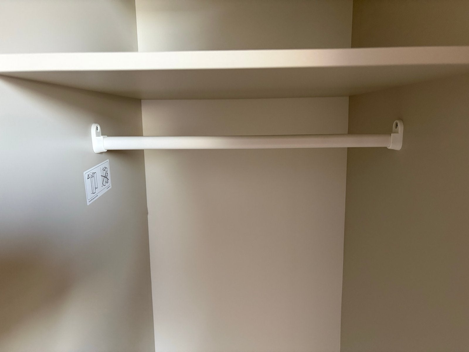 Foto 5 van 2 IKEA GURSKEN Kledingkasten - Zo goed als nieuw