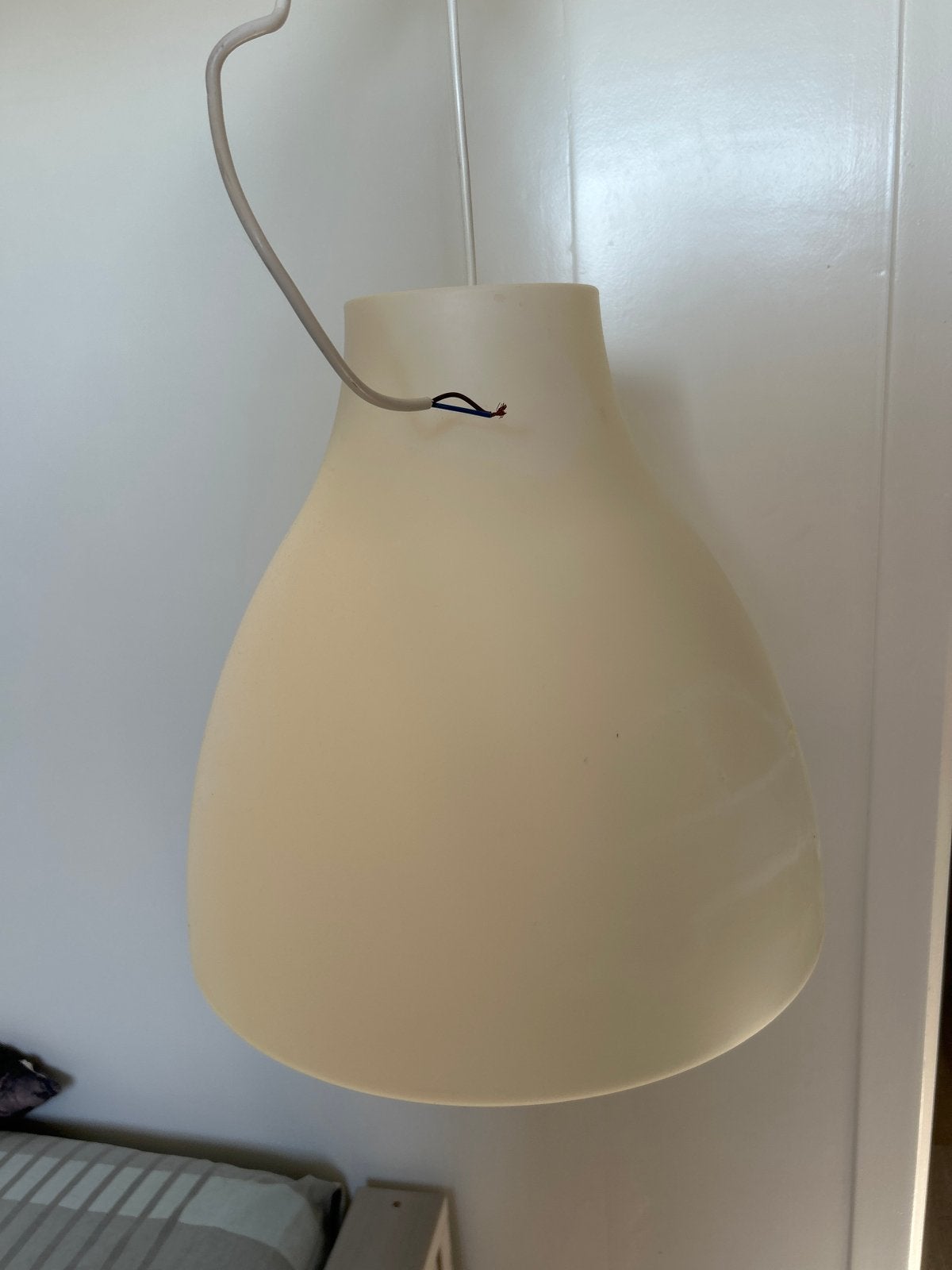 Gratis af te halen: Hanglamp met lichte lijmresten, Ophalen, Gebruikt, Kunststof