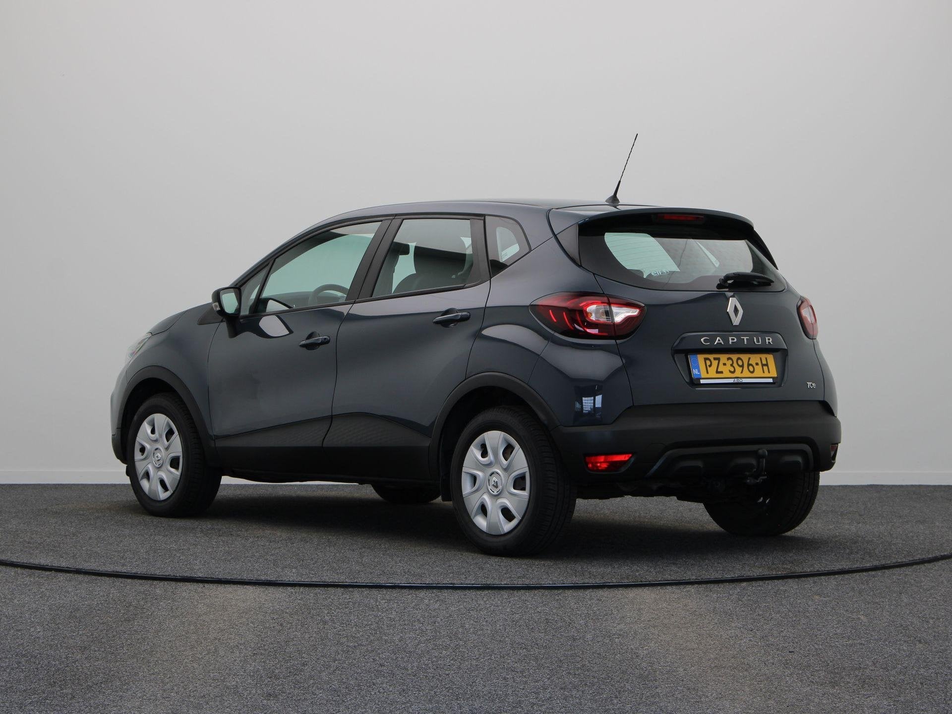 Renault Captur TCe 90pk Life | Trekhaak | Dealeronderhouden, Voorwielaandrijving, 898 cc, Stof, Gebruikt