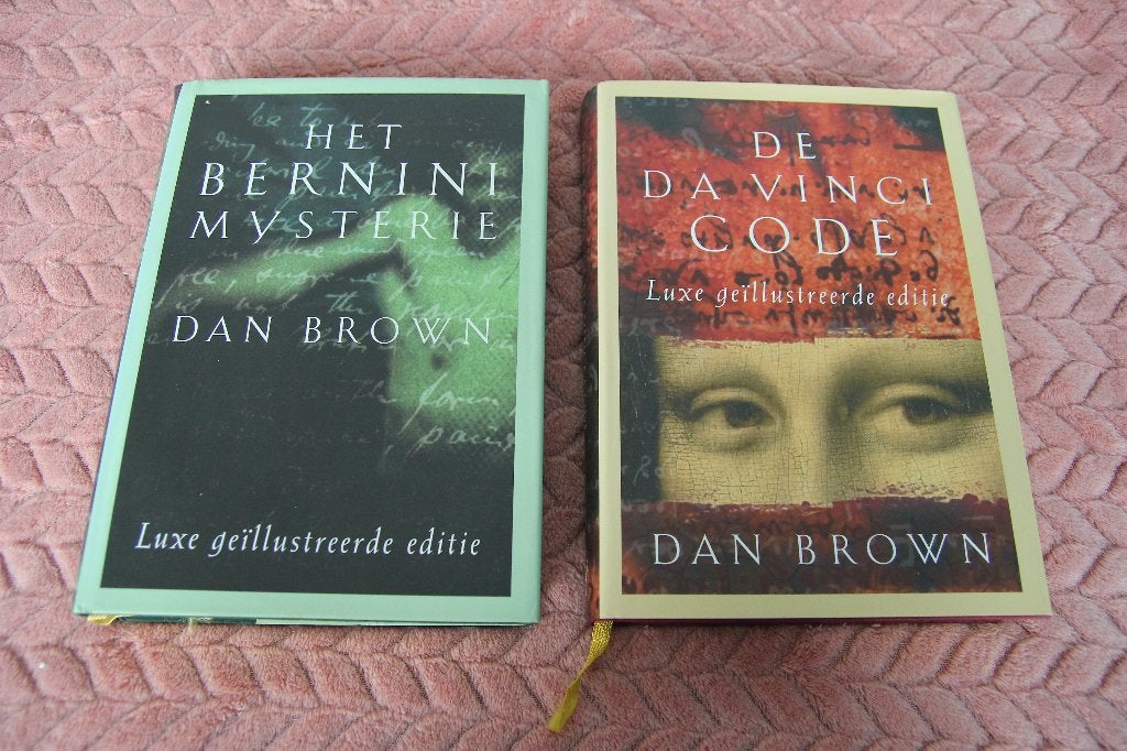 Dan Brown. Het bernini mysterie. Da Vinci Code Luxe uitv., Ophalen of Verzenden, Gelezen