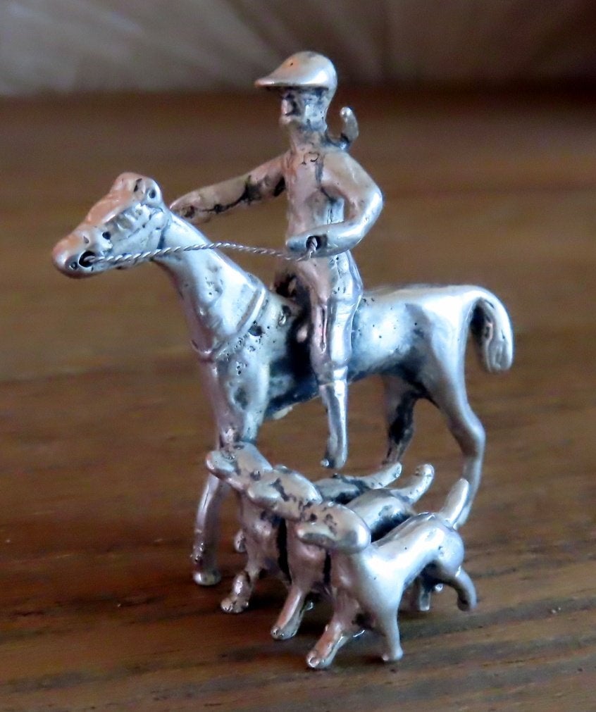 Koopje! Zilveren miniatuur ruiter te paard/jachthonden, incl, Verzenden, Zilver