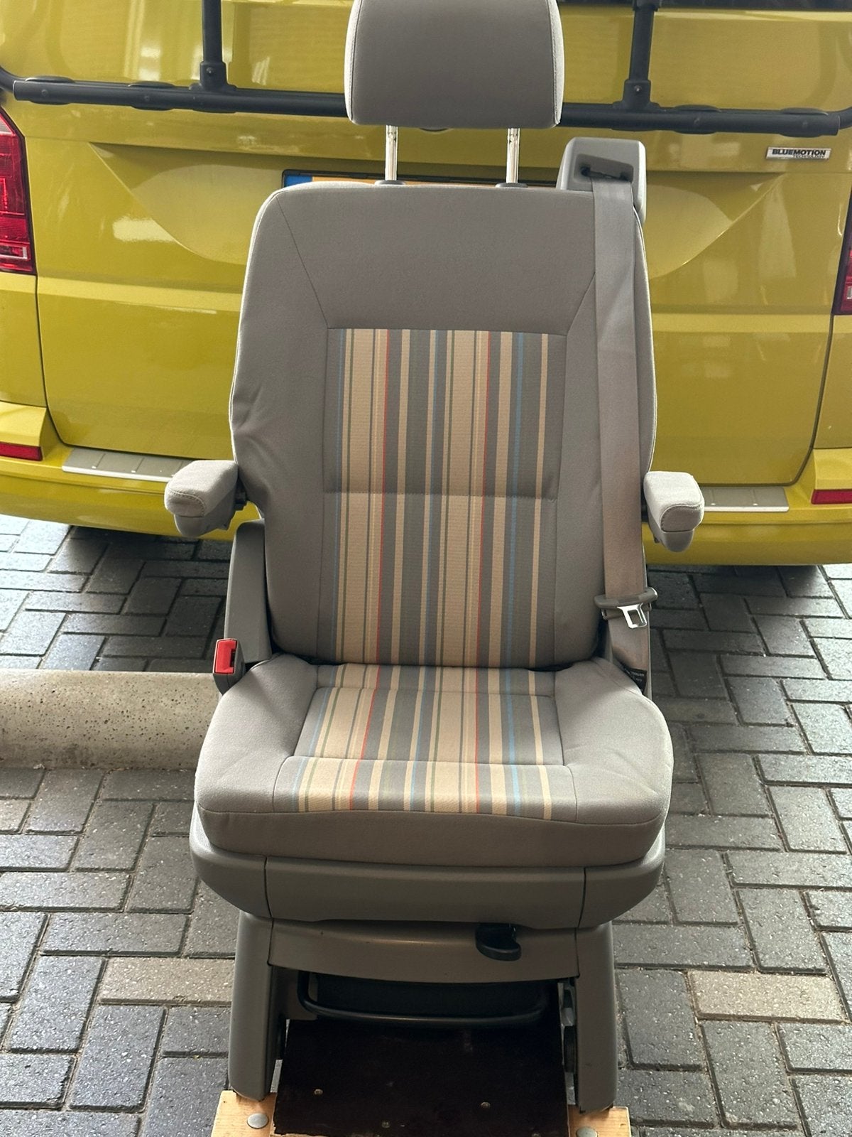 VW California extra stoel T5 T6, Caravans en Kamperen, Camper-accessoires, Ophalen, Zo goed als nieuw