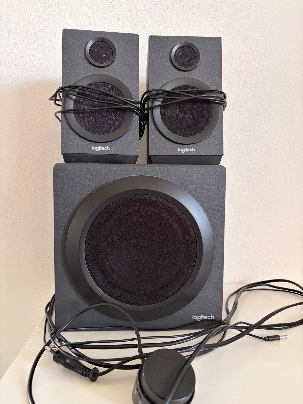 Logitech Z333 Multimedia Speaker 2.1 - Krachtig Geluid, Ophalen, Zo goed als nieuw, Audiokanaal 2.1
