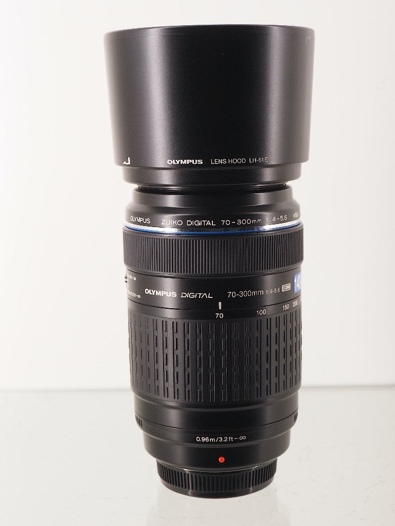 z.g.a.n. Olympus fourthirds TELELENS 70-300mm, Ophalen of Verzenden, Zo goed als nieuw, Telelens, Zonnekap