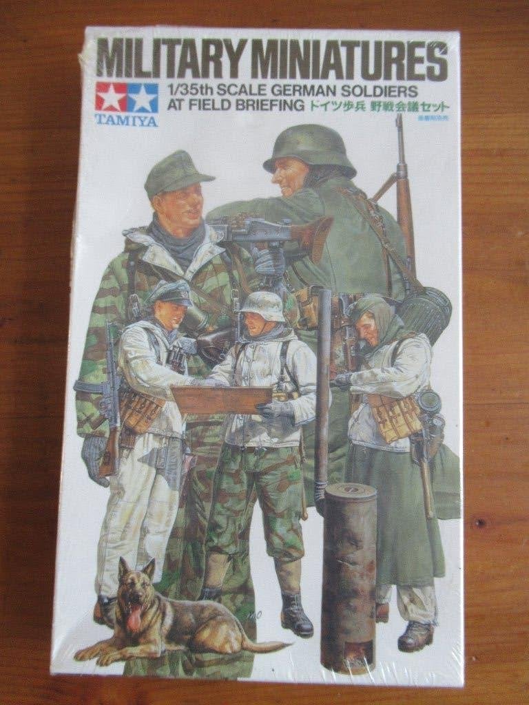 German Soldiers at Field Briefing (Tamiya 1/35), Ophalen of Verzenden, Nieuw, 1:35 tot 1:50, Figuur of Figuren