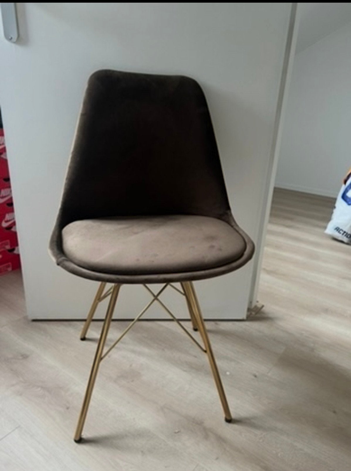 Kuip stoel, Ophalen, Zo goed als nieuw, Bruin, Eén