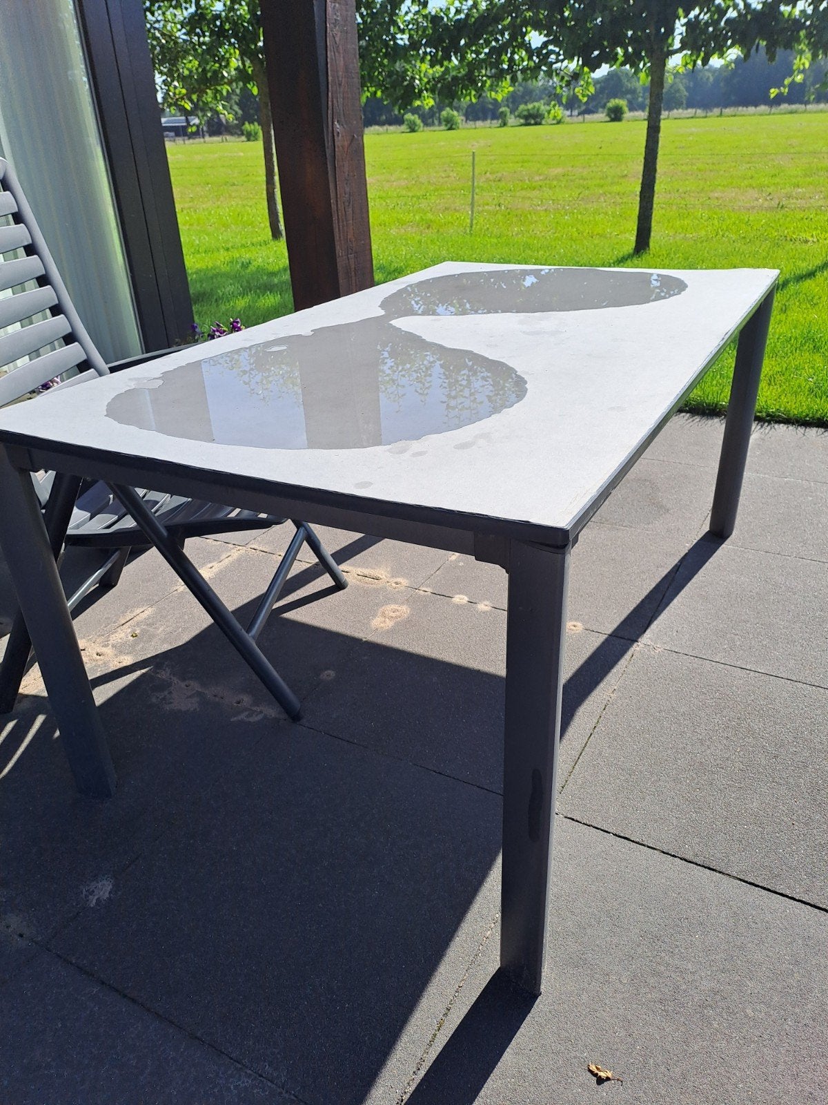 Tuin-/balkontafel gratis, Ophalen, Gebruikt, Rechthoekig, Metaal
