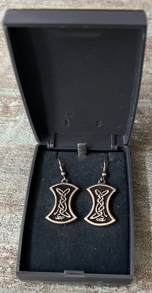 St Justin oorbellen., Ophalen of Verzenden, Zo goed als nieuw, Goud, Overige materialen