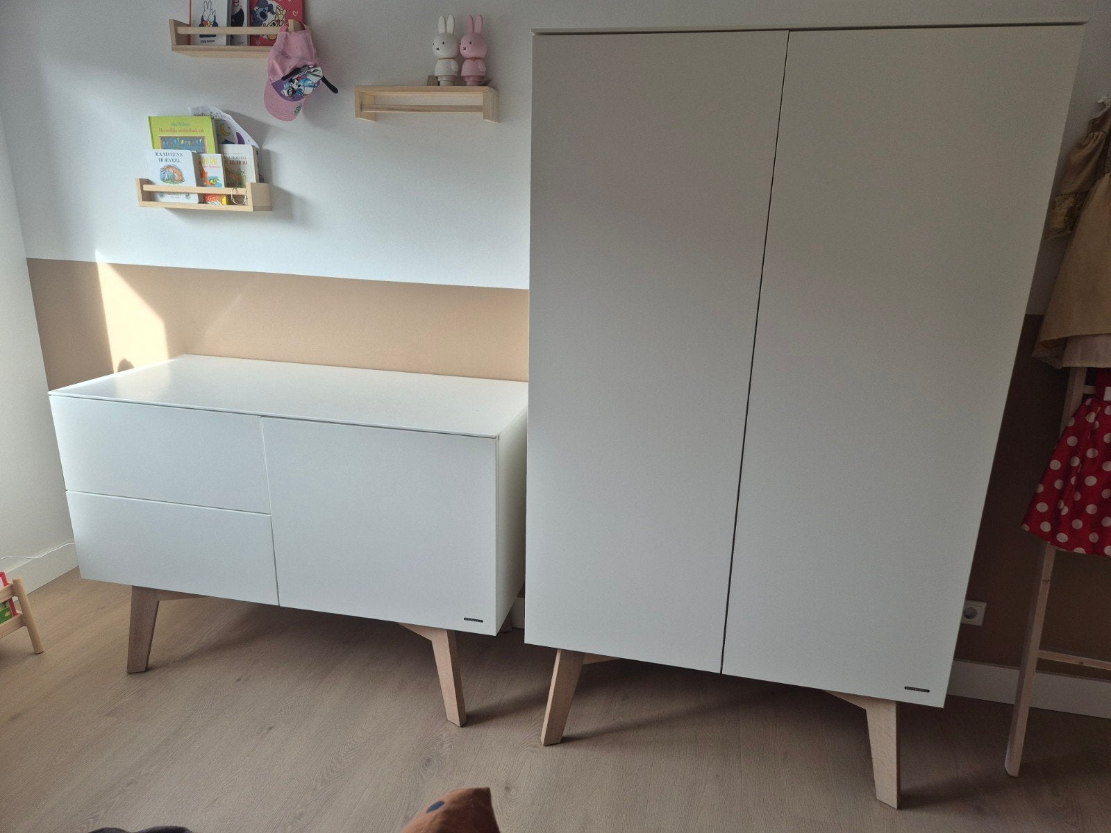 Complete Kidsmill Sixties Babykamer Wit/Eiken, Kinderen en Baby's, Ophalen, Zo goed als nieuw, Jongetje of Meisje