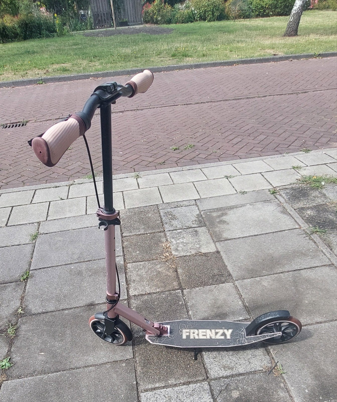 Frenzy damesstep, Fietsen en Brommers, Steps, Ophalen, Gebruikt, Gewone step, Frenzy