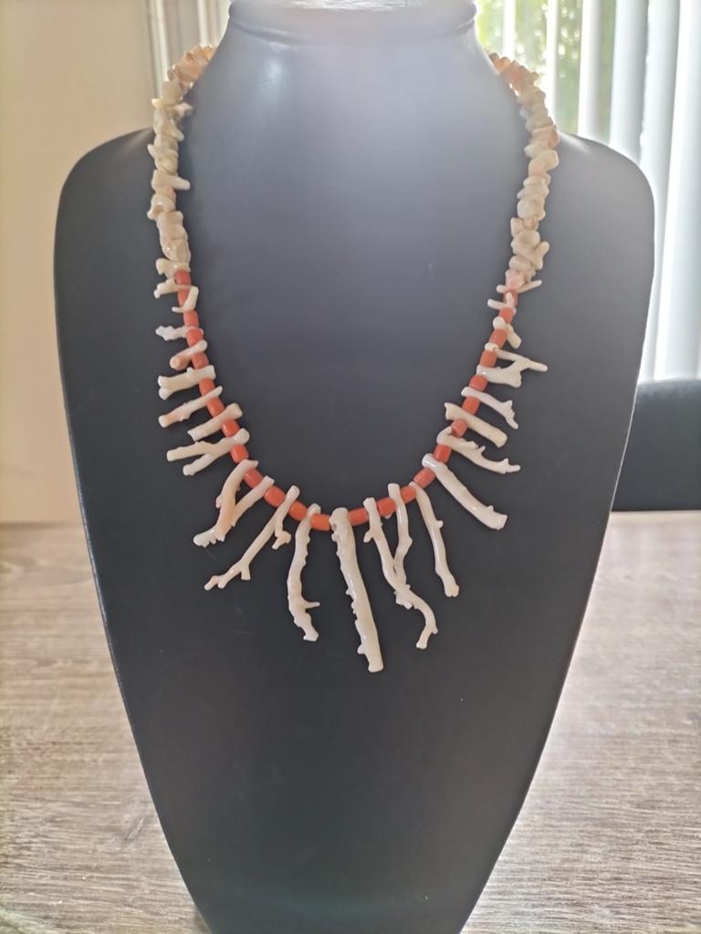 2 prachtige antieke takjes koraal kettingen., Verzenden, Overige materialen, Ketting