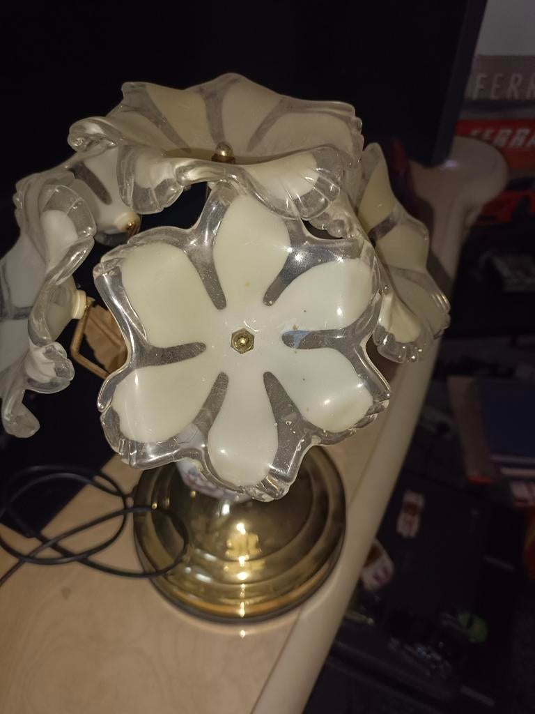 Decoratieve tafellamp met bloemmotief, Ophalen of Verzenden, Gebruikt