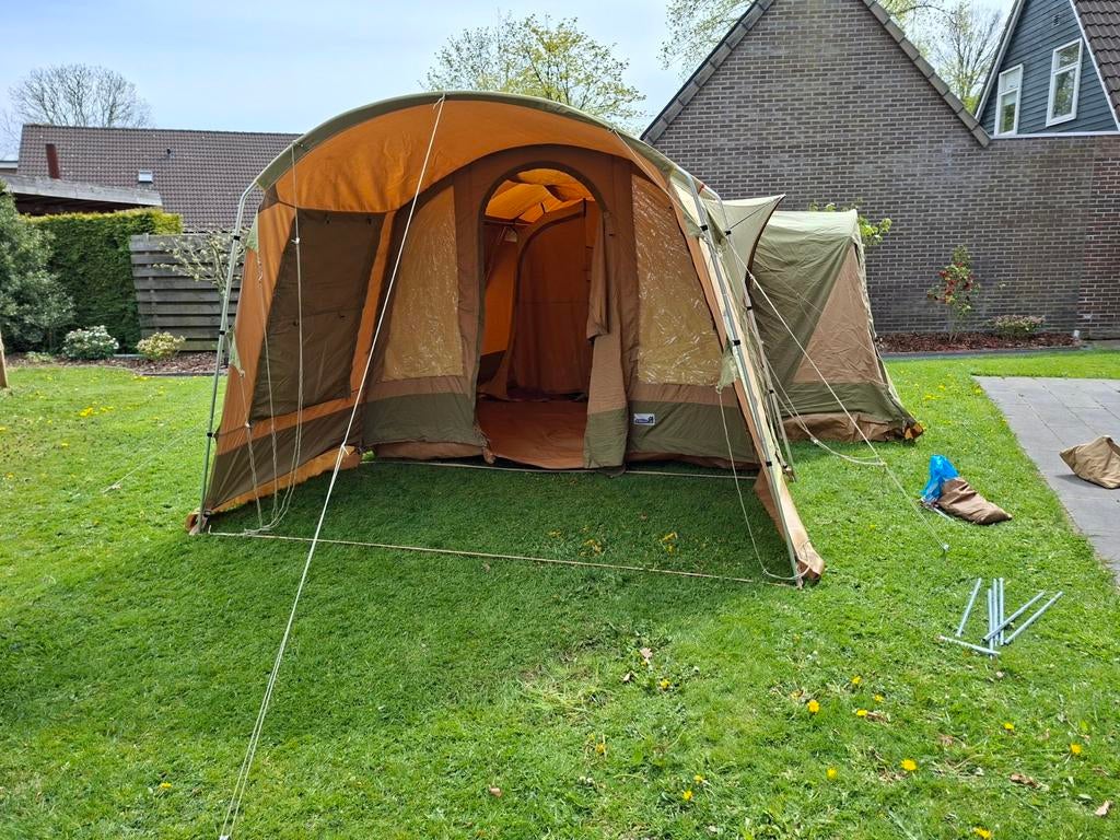 Ruime tunneltent voor 4 personen idaho, Caravans en Kamperen, Ophalen, Gebruikt, Tot en met 4