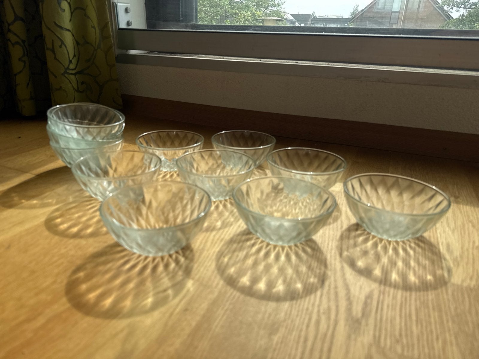 Vintage glazen dessertschaaltjes / ijscoupes — reliëfglas, Ophalen, Glas, Overige stijlen, Glas of Glazen