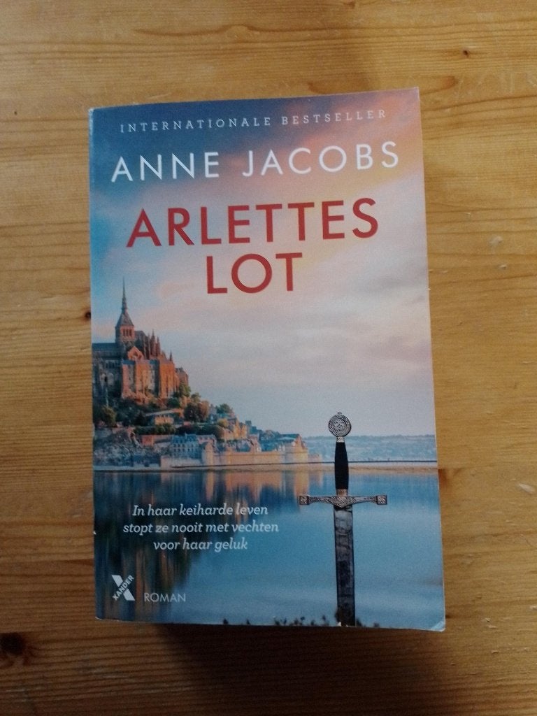 Arlettes lot   Anne Jacobs, Gelezen, Europa overig, Anne Jacobs, Ophalen of Verzenden