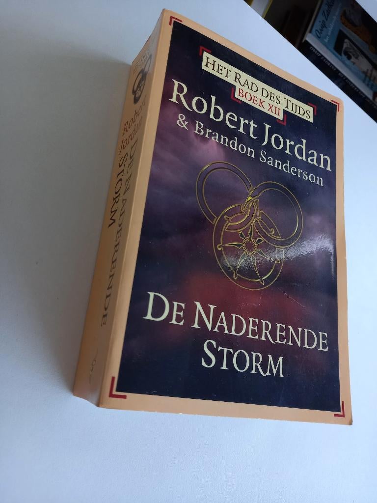 Robert Jordan: de Naderende Storm (RdT deel 12), Boeken, Fantasy, Ophalen of Verzenden, Zo goed als nieuw